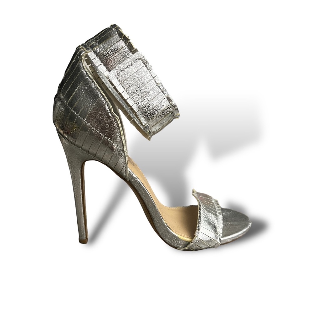 Shoedazzle • Sehre • Silver Heels